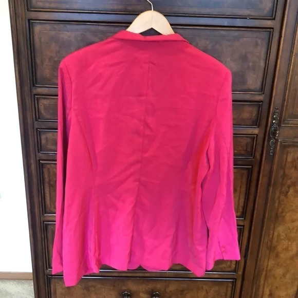 BARBIE core Metro style hot pink blazer - Picture 5 of 7